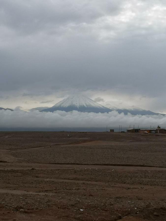 Hostal Katari San Pedro De Atacama Extérieur photo